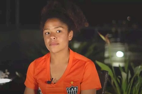 Galo Feminino: Gabizinha lembra perda do irmão e proibição de jogar bola