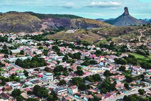 Diversão em 'trenzinho' é interrompida por homem armado em Governador Valadares