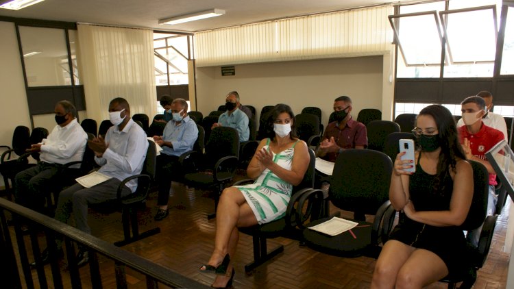 Candidatos eleitos da 242ª Zona Eleitoral, foram Diplomados na manhã de hoje, 18/12, no Fórum de Sabinópolis.