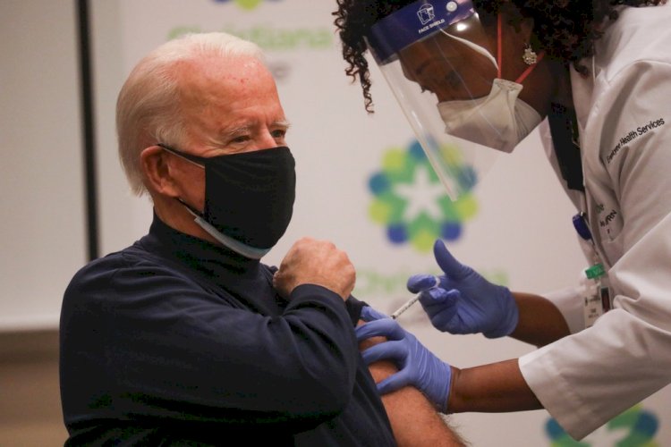 Joe Biden recebe 1ª dose de vacina contra a Covid-19