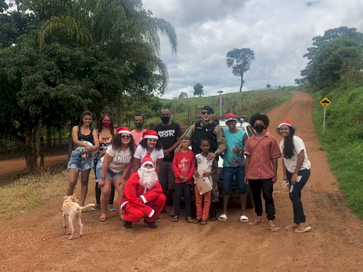 NATAL SOLIDÁRIO, FAZENDO UMA CRIANÇA FELIZ   -  Natal das crianças felizes de Sabinópolis