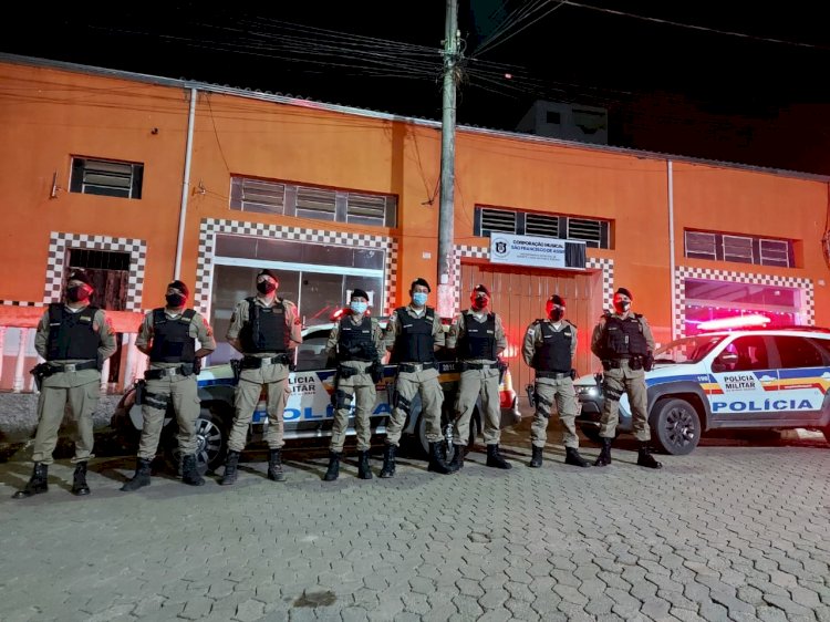 Um breve encontro entre os policiais de Materlândia, Paulistas e Sabinópolis, na noite do dia 24/12, marcou a celebração da passagem do período Natalino