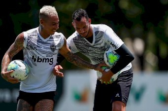 Descansado, Galo visita Bragantino e precisa vencer para manter luta pelo título