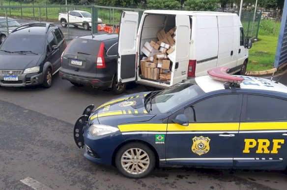 PRF liberta caminhoneiro sequestrado e recupera carga de medicamentos em MG