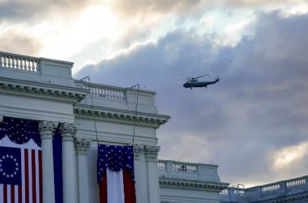 Trump deixa Casa Branca pela última vez como presidente