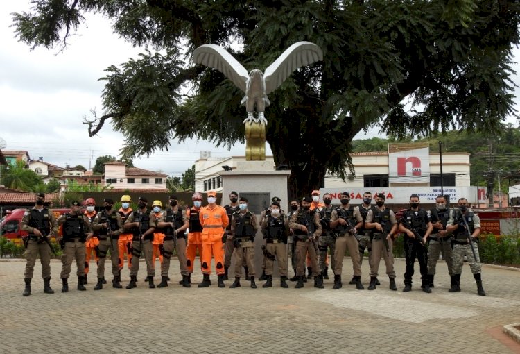 Polícias Civil, Militar e Bombeiros realizam treinamento simulado de explosão de caixa eletrônico em São João Evangelista
