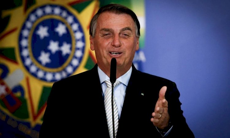 Um dia após recorde diário de mortes por Covid-19, Bolsonaro diz que 'criaram pânico'