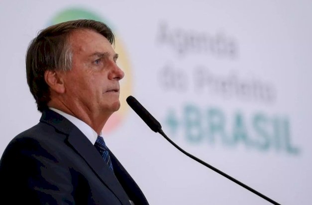 Povo 'merece sofrer' caso decida votar em Lula, diz Bolsonaro