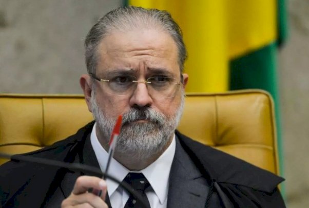 CPI da Covid: Aras envia lista de investigações contra Zema e mais governadores.