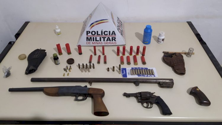 Durante batida policial neste final de semana, Tático Móvel de Santa Maria do Suaçuí prende homem de 59 anos por posse ilegal de arma de fogo