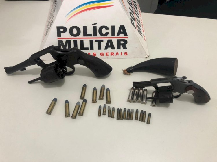 Polícia Militar de Sardoá recolhe armas e munições entregues espontaneamente por uma moradora