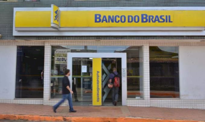 Banco do Brasil publica edital com 4.480 vagas com salário de R$ 3 mil: confira