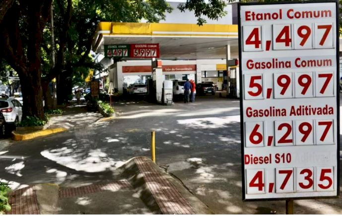 Gasolina 'a preço de ouro' em Belo Horizonte