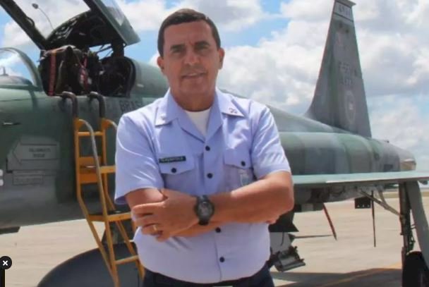 Nós não enviaremos 50 notas para ele', diz comandante da Aeronáutica sobre Aziz