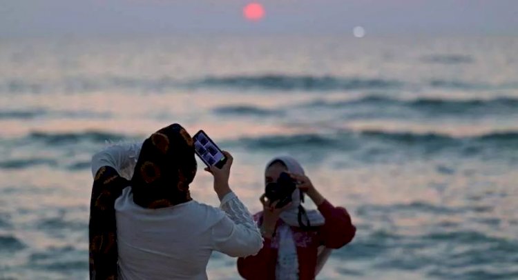 Para conter variante Delta, Israel pede fim de 'beijos e abraços' entre pessoas