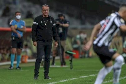 Galo dá show, consolida trabalho de Cuca e encerra ciclo de Gallardo no River