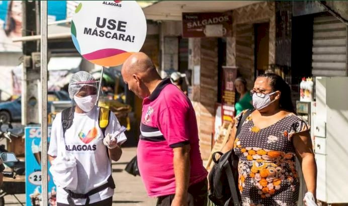 Covid: em 24 horas, 979 pessoas morreram e 36 mil foram infectadas no Brasil