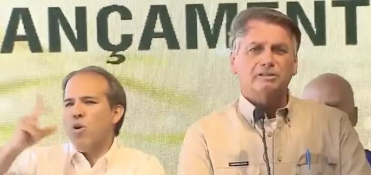 Bolsonaro discursa em Minas: 'Quem me colocou aqui foi Deus, só ele me tira'