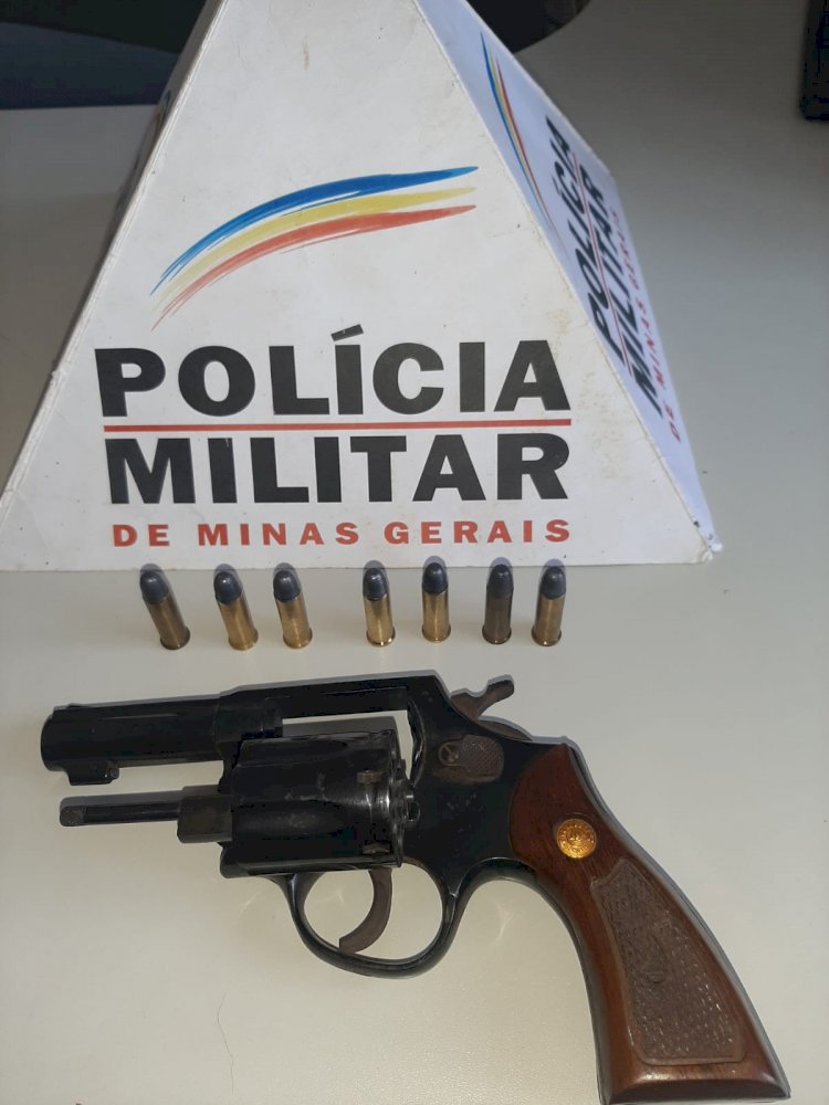 PM de Materlândia prende homem por porte ilegal de arma durante Operação da Semana do Trânsito