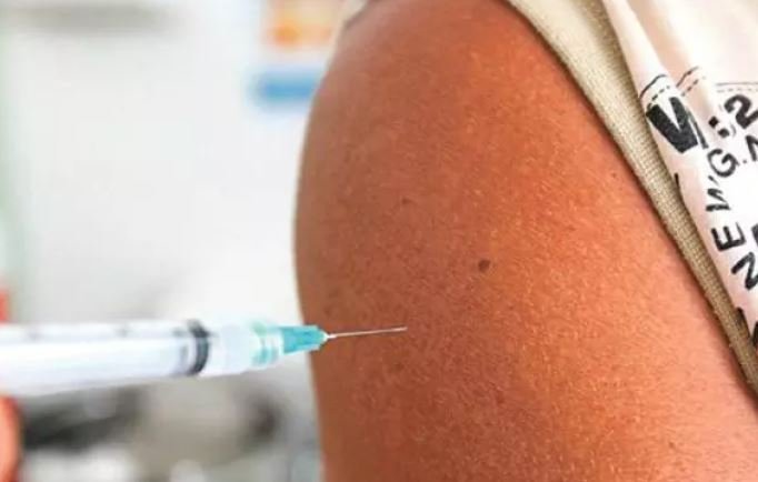 Pandemia intensifica queda de cobertura vacinal em BH