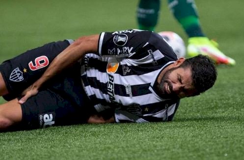 Diego Costa: Galo aguarda exames para saber situação do jogador