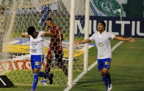 Cruzeiro empata com Guarani e fica ainda mais distante do acesso