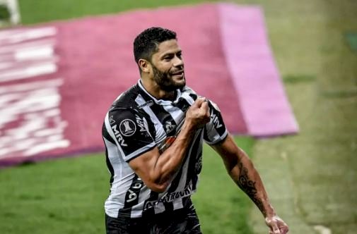 Atlético aproveita tropeço do Fla, vence Cuiabá e se isola mais na liderança