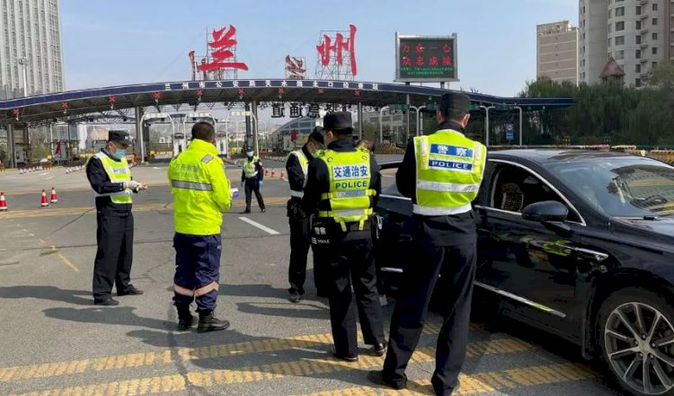 Terceira cidade chinesa entra em confinamento após caso de Covid-19