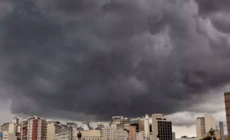 BH tem alerta de temporal até terça-feira, diz Defesa Civil