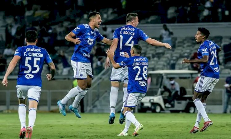 Cruzeiro: elenco só pensa em acesso para preencher 'página em branco' no clube