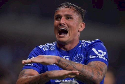 Cruzeiro na Série A: Raposa goleia o Vasco e está de volta à elite nacional