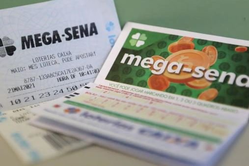 Mega-Sena acumula e prêmio vai a R$ 100 milhões; veja os números