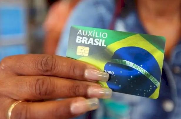 Veja quem recebe o Auxílio Brasil de R$ 600 nesta semana