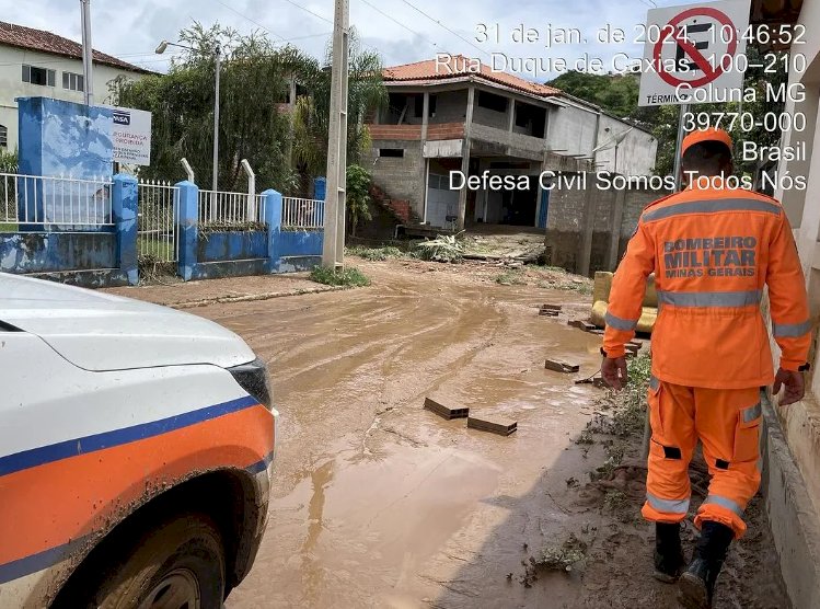 Chuva provoca alagamento e causa prejuízos em Coluna