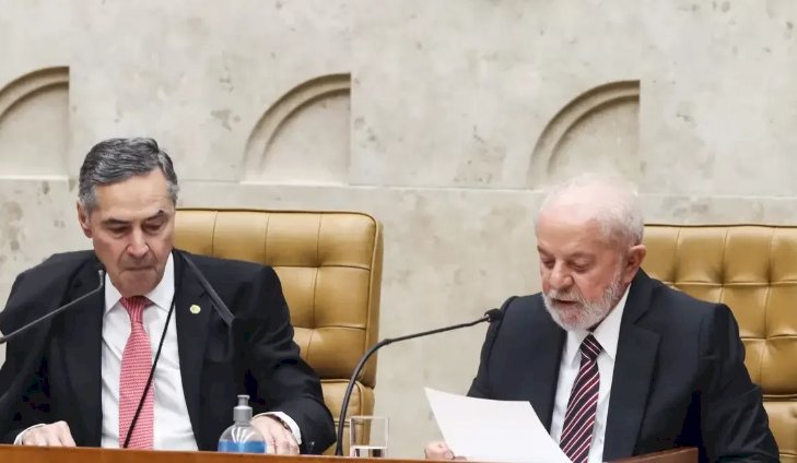 No STF, Lula defende regulação das redes sociais no país