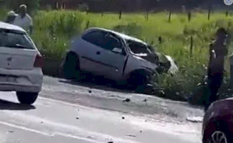 Motorista morre em acidente entre carreta e carro na BR-381, na Grande BH