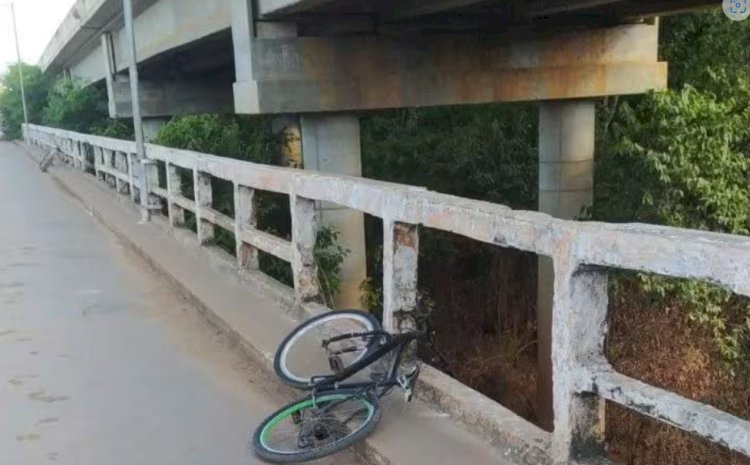 Homem bate bicicleta em mureta de ponte, cai em rio e desaparece em MG