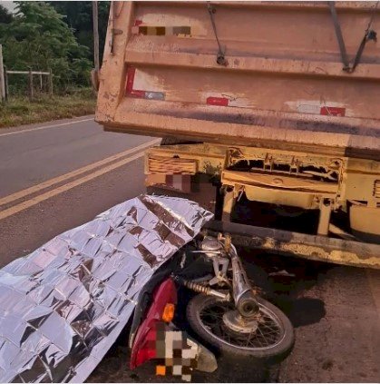 Acidente grave entre moto e carreta deixar vítima fatal em Guanhães