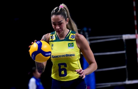 Thaisa reflete derrota do Brasil na VNL: 