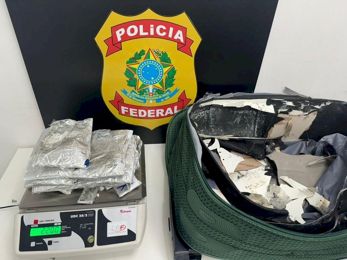 Passageiro é preso com 2,2 kg de cocaína no Aeroporto de Confins