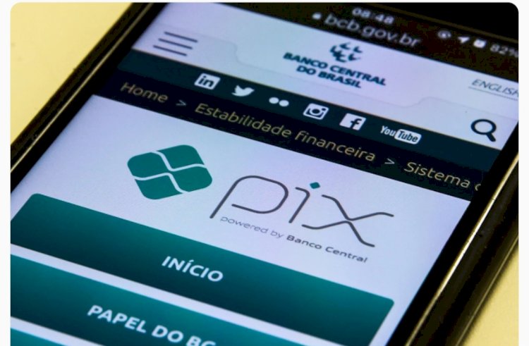 ALERTA Golpe da taxação do Pix simula mensagem da Receita Federal para roubar contribuintes