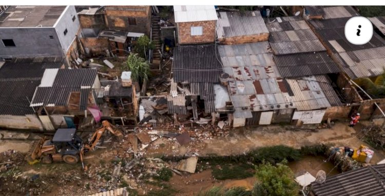 TEMPORAL Cenário de guerra: inundação derruba muros e arrasta parede para dentro de córrego em Santa Luzia