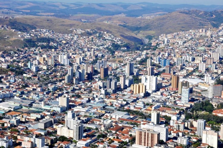 Jovem é esfaqueado por funcionário quando almoçava em hotel de Poços de Caldas
