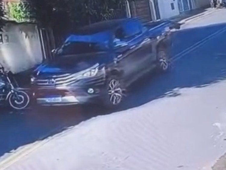Cachorro morre após ser atropelado três vezes em Arcos; motorista foi identificado, mas não foi detido