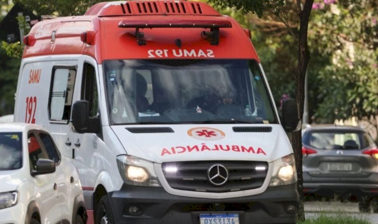 Homem de 25 anos morre em acidente de carro na avenida Antônio Carlos, na Pampulha
