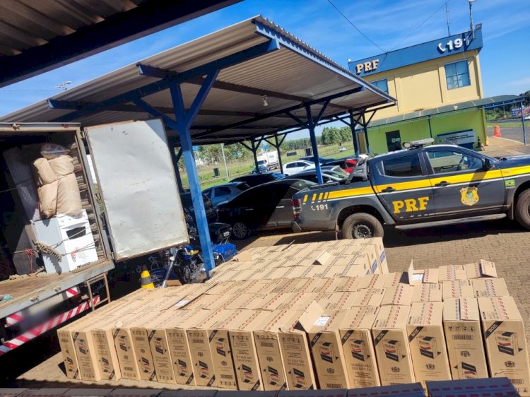 Escondidos em mudança, 85 mil maços de cigarros são apreendidos em caminhão na BR-050, em Uberlândia