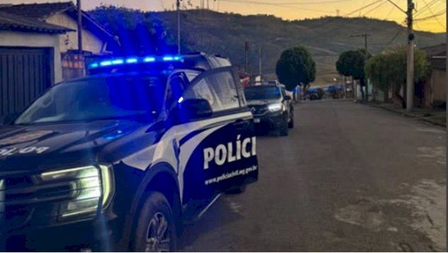 Quatro suspeitos de integrar quadrilha de furtos de caminhonetes de luxo são presos em MG