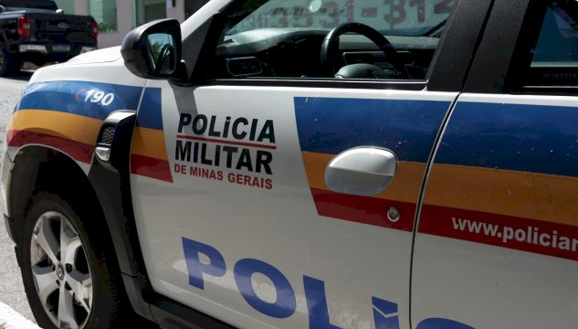 Briga por cachorro que defecava na porta termina com mulher ferida por facão em BH