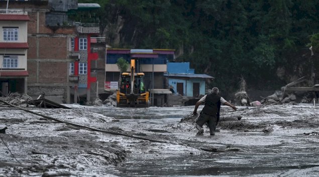 Entenda como o desprendimento de geleira pode ter provocado o desastre que atingiu Nepal e Tibete