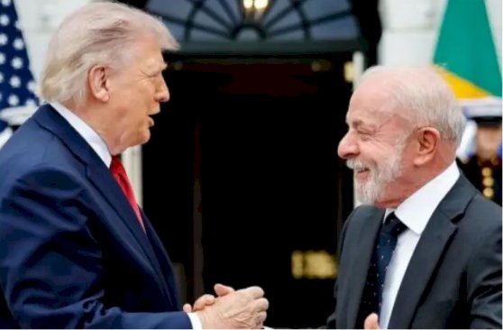 Brasil retoma diálogo com EUA, mas tarifaço deve durar meses